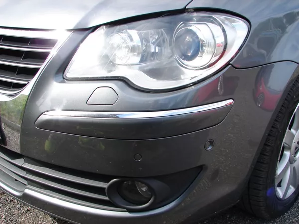 Volkswagen Touran 2.0 TDI Highline SERVISKA - foto 16