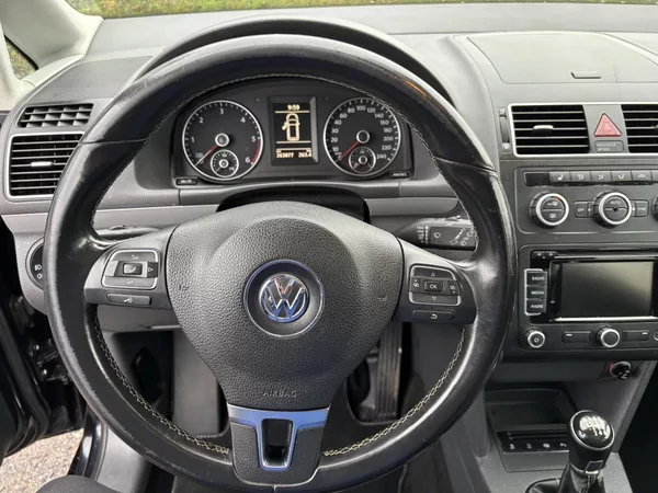 Volkswagen Touran 2.0 TDI MATCH 7 MIST - foto 19