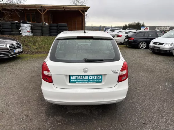 Škoda Fabia 1.2i - foto 5