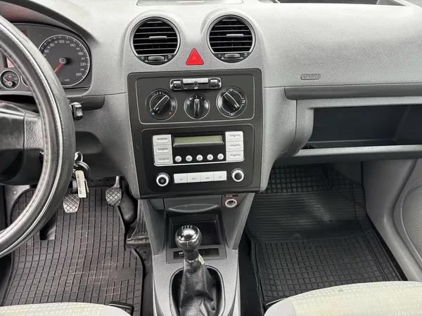 Volkswagen Caddy 1.9 TDI - foto 16