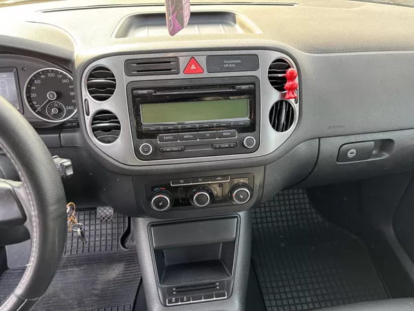 Volkswagen Tiguan 1.4 TSI - foto 17