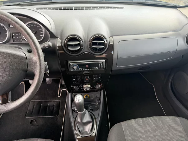 Dacia Duster 1.6i - foto 16