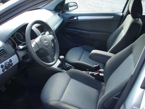 Opel Astra 1.7 CDTI ecoFLEX - foto 10