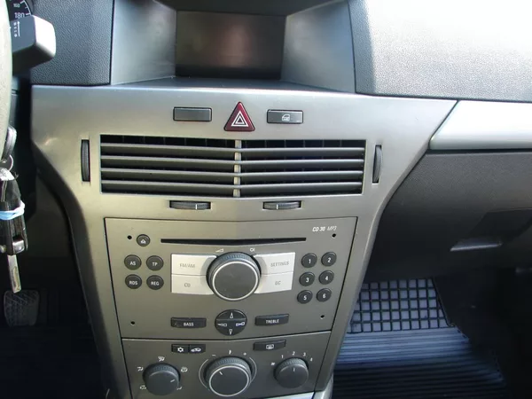 Opel Astra 1.7 CDTI ecoFLEX - foto 12