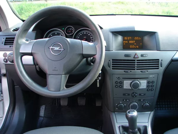Opel Astra 1.7 CDTI ecoFLEX - foto 9