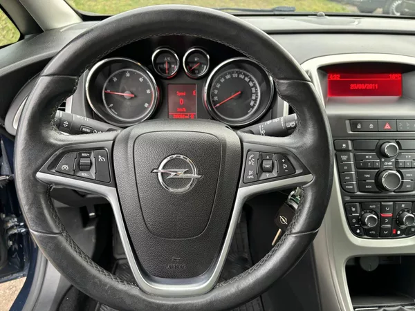 Opel Astra 2.0 D - foto 16