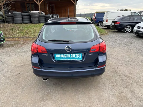 Opel Astra 2.0 D - foto 4