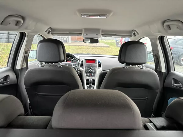 Opel Astra 2.0 D - foto 9