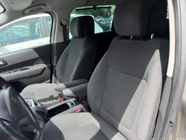 Peugeot 5008 1.6 HDI - foto 18