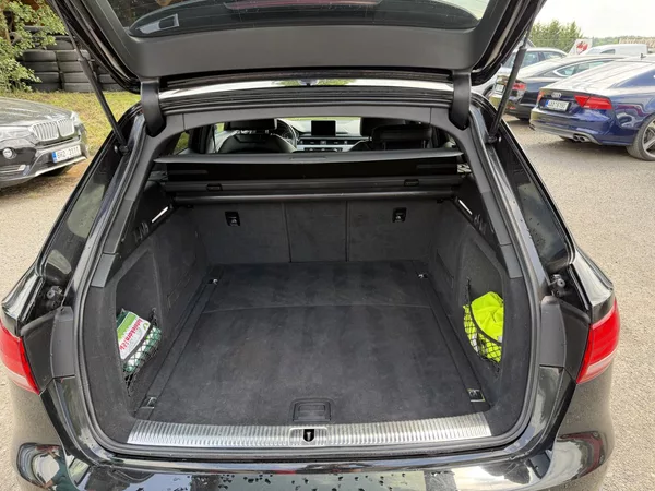 Audi A4 2.0 TDI 3x S-line - foto 10