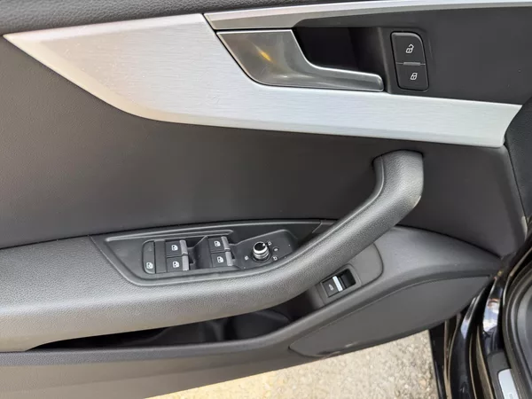 Audi A4 2.0 TDI 3x S-line - foto 14
