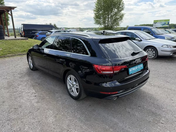 Audi A4 2.0 TDI 3x S-line - foto 8