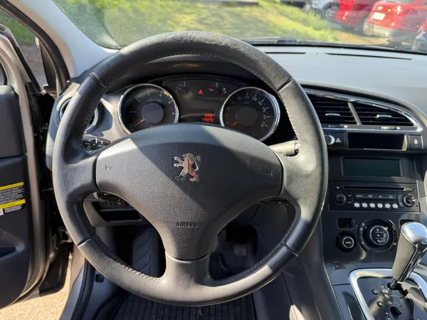 Peugeot 3008 1.6i 16V - foto 19
