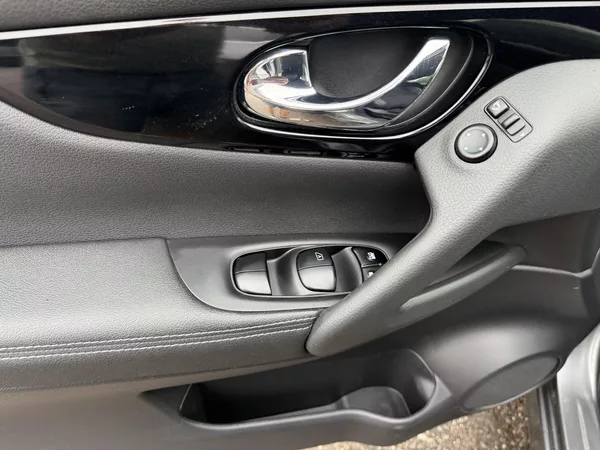 Nissan Qashqai 1.6 DiG-T,ČR - foto 11