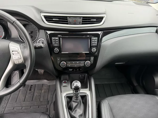 Nissan Qashqai 1.6 DiG-T,ČR - foto 14
