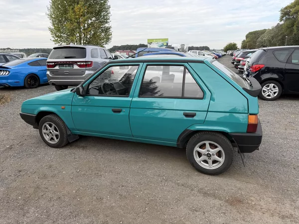 Škoda Favorit 135 - foto 8