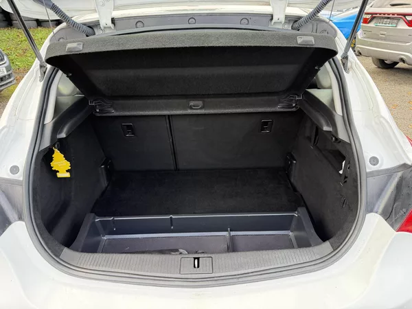Opel Astra 1.6i - foto 10