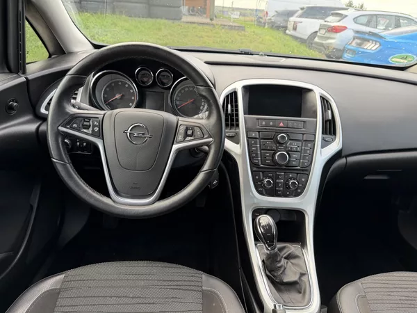Opel Astra 1.6i - foto 13