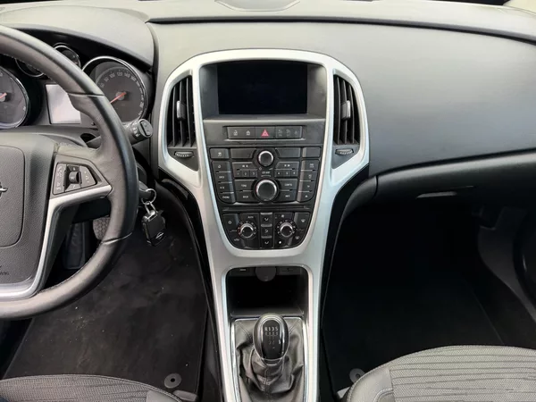 Opel Astra 1.6i - foto 17