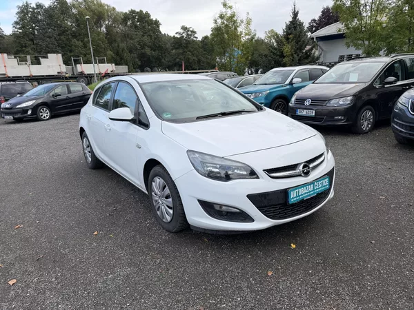 Opel Astra 1.6i - foto 4