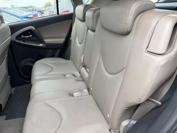 Toyota RAV4 2.2 D4-D 4x4 KLIMA ALU KUŽE - foto 12
