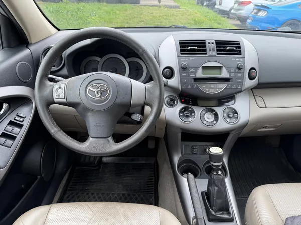 Toyota RAV4 2.2 D4-D 4x4 KLIMA ALU KUŽE - foto 13