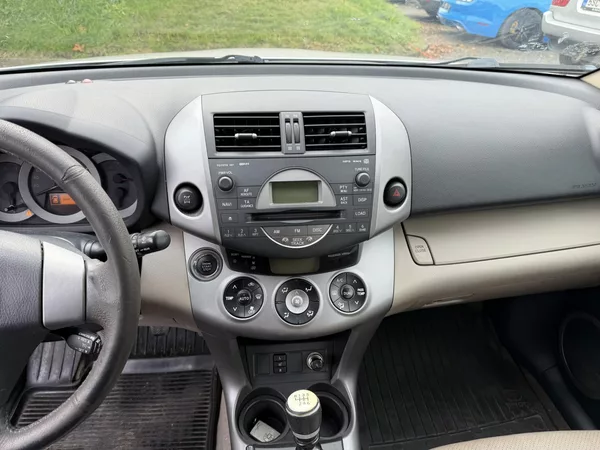 Toyota RAV4 2.2 D4-D 4x4 KLIMA ALU KUŽE - foto 18