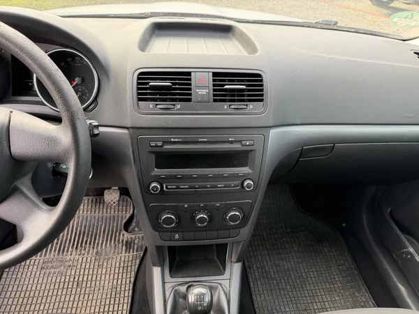 Škoda Yeti 1.4 TSI - foto 16