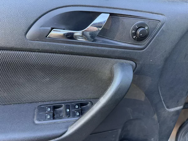 Škoda Yeti 1.2TSI - foto 12