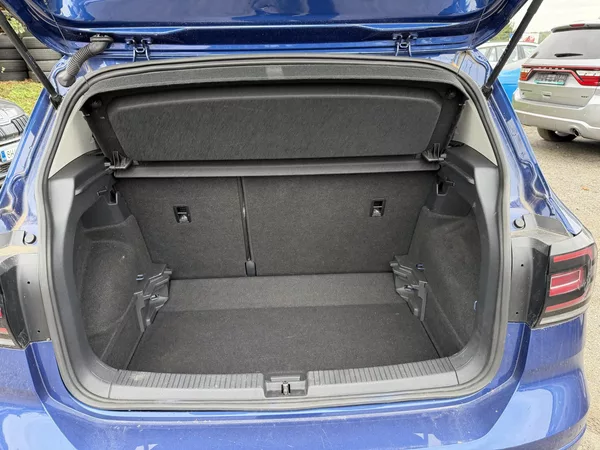 Volkswagen T-Cross 1.0 TSI R-line - foto 10