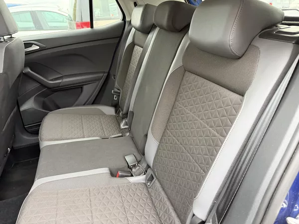 Volkswagen T-Cross 1.0 TSI R-line - foto 12