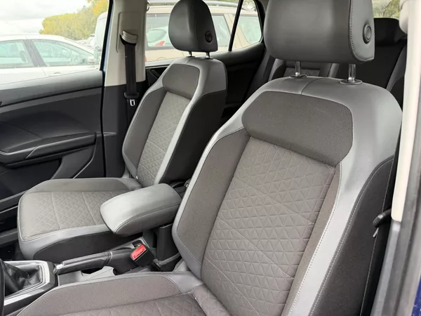 Volkswagen T-Cross 1.0 TSI R-line - foto 15
