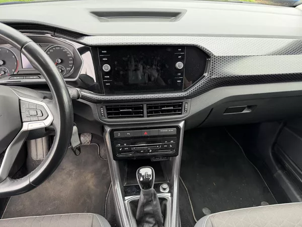 Volkswagen T-Cross 1.0 TSI R-line - foto 17