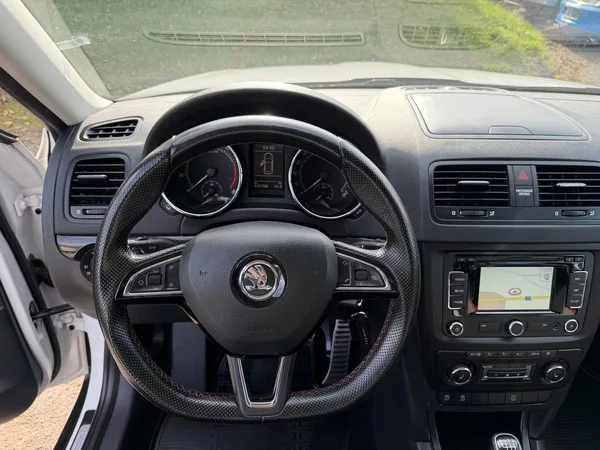 Škoda Yeti 1.4 TSI - foto 17