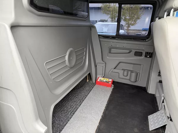 Volkswagen Transporter 2.0 TDI 4x4 LONG - foto 16