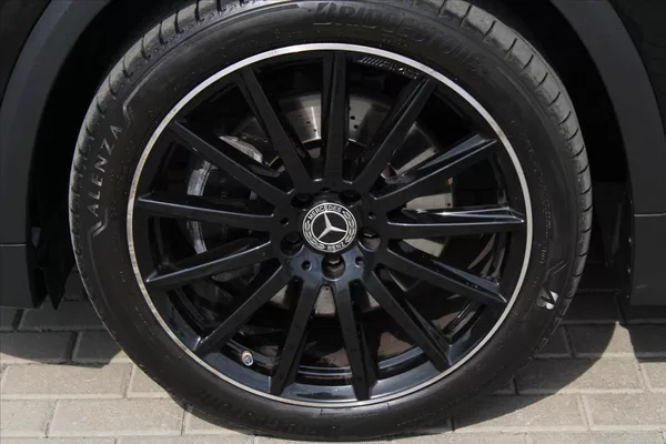 Mercedes-Benz GLA 250 165kW 4MATIC AMG ČR - foto 9