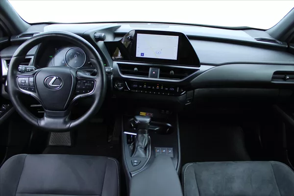 Lexus UX 250h 2.0 E-CVT 1.MAJITEL DPH ČR - foto 14