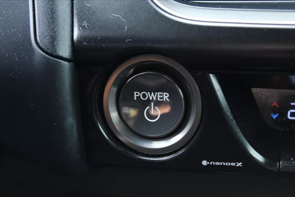 Lexus UX 250h 2.0 E-CVT 1.MAJITEL DPH ČR - foto 18