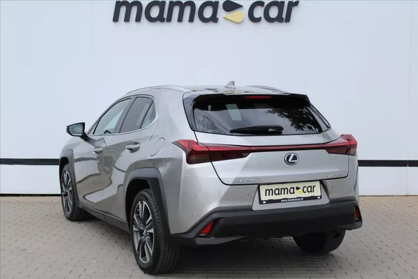 Lexus UX 250h 2.0 E-CVT 1.MAJITEL DPH ČR - foto 5