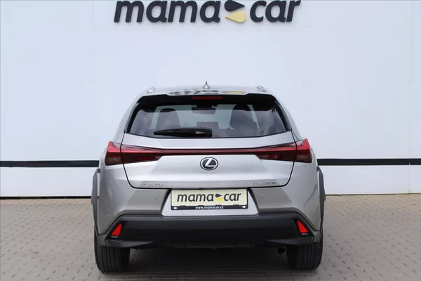 Lexus UX 250h 2.0 E-CVT 1.MAJITEL DPH ČR - foto 6