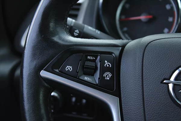 Opel Astra 1.4T 103kW SERVISNÍ KNIHA - foto 16