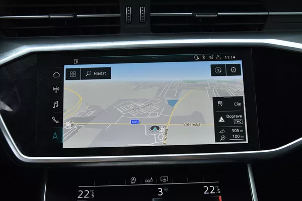 Audi A6 2.0 TDI 150kW LED ČR - foto 19