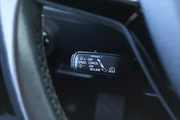 Škoda Superb 2.0TDI 140kW DSG L&K ČR - foto 18