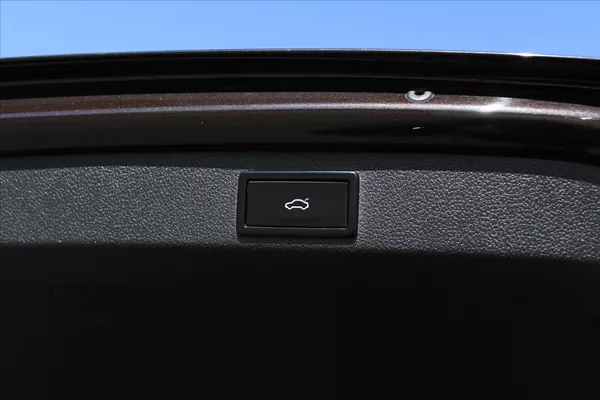 Škoda Superb 2.0TDI 140kW DSG L&K ČR - foto 31