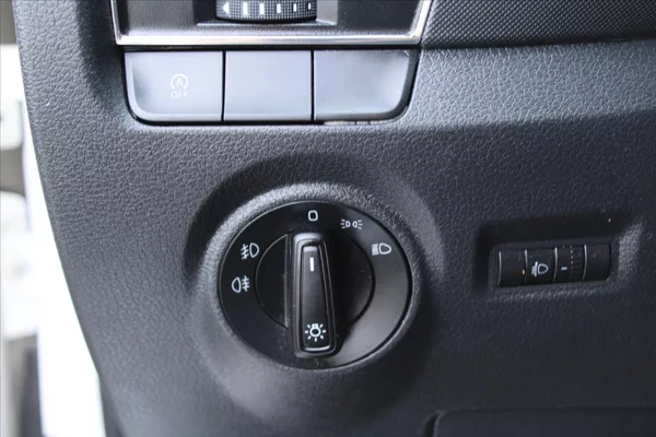 Škoda Fabia 1.0TSI 70kW AMBITION 1MAJ. ČR - foto 17