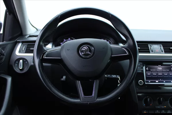 Škoda Rapid 1.0 TSI 81kW 1.MAJ ČR DPH - foto 13
