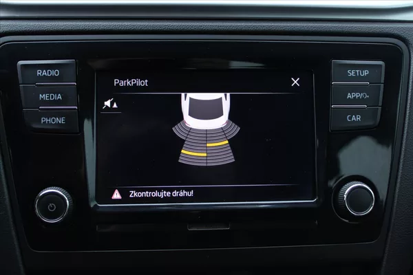 Škoda Rapid 1.0 TSI 81kW 1.MAJ ČR DPH - foto 16