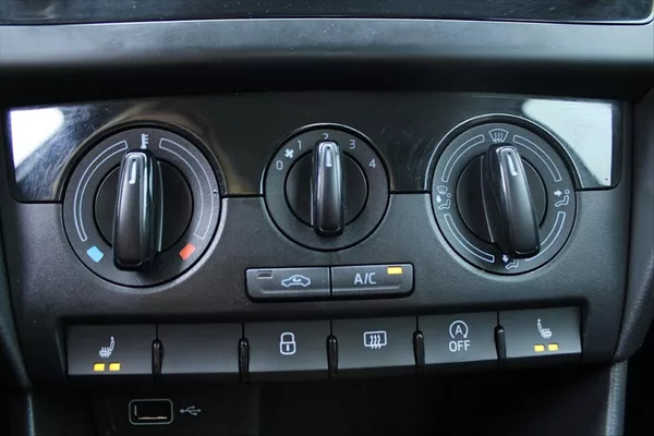 Škoda Rapid 1.0 TSI 81kW 1.MAJ ČR DPH - foto 18
