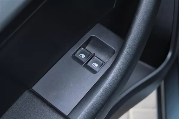 Škoda Rapid 1.0 TSI 81kW 1.MAJ ČR DPH - foto 21