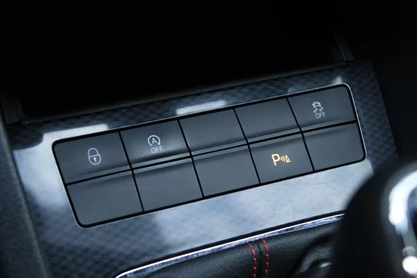 Škoda Octavia 2.0TSI 162kW RS BI-XENON ČR - foto 20